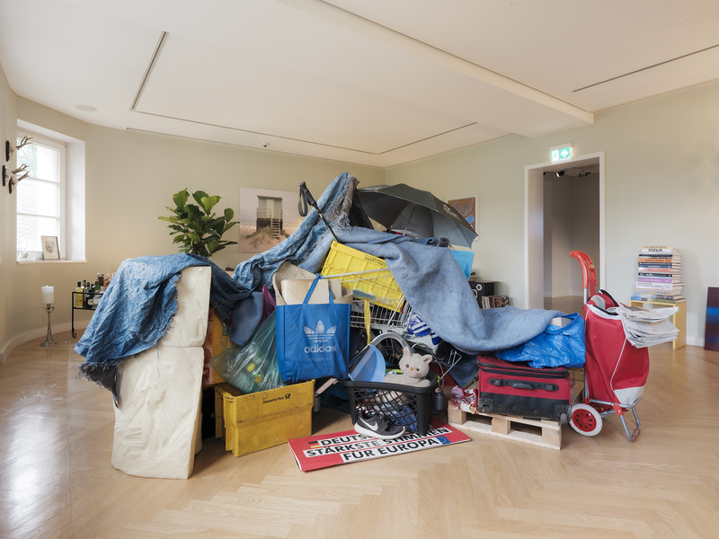  Blue Blanket II, Installation view nr. 2 of emersive space installation at Museum Giersch Goethe - University Frankfurt, 2024