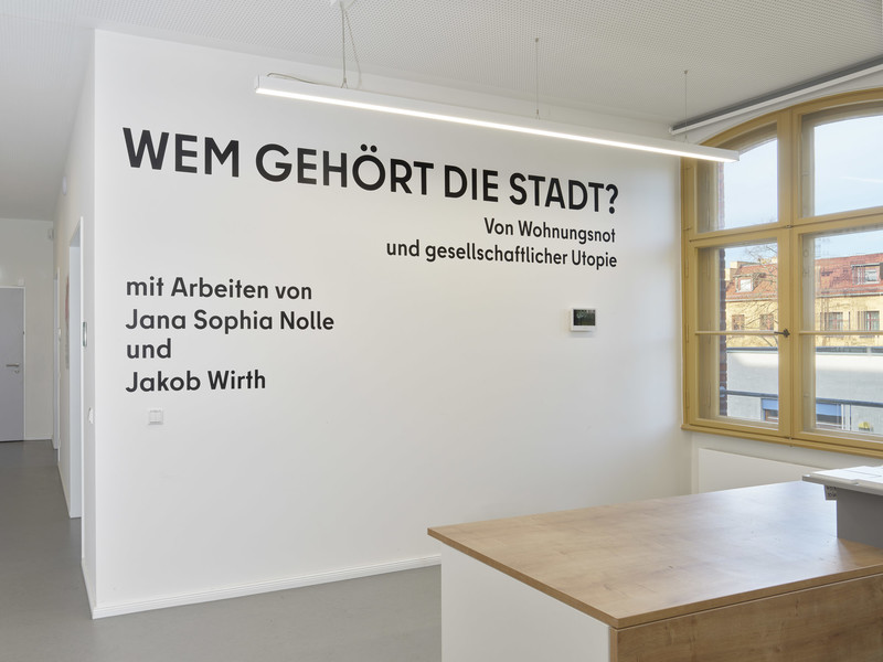 Wem Gehört die Stadt? Duo Show by Jana Sophia Nolle & Jakob Sturm, Kommunale Galerie Adlershof Berlin, 2023 